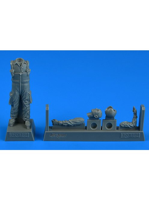 Aerobonus - 1/32 Warshaw Pact Aircraft Mechanic C for x kit