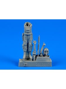   Aerobonus - 1/48 US Army Helicopter Gunner - Vietnam War 1960