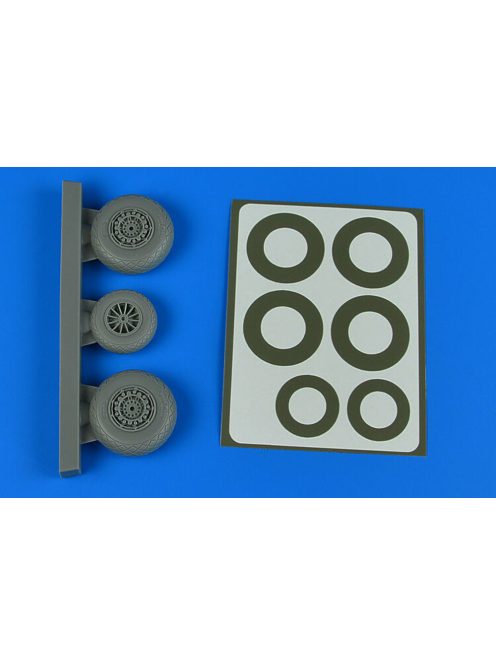 Aires - B-26K Invader wheels & paint masks - early - Diamond Pattern