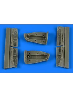 Aires - Beaufighter undercarriage bay f.Hasegawa