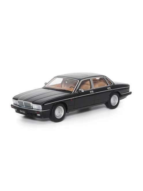Almost-Real - 1:18 JAGUAR DAIMLER XJ6 (XJ40) - EBONY BLACK - ALMOST REAL