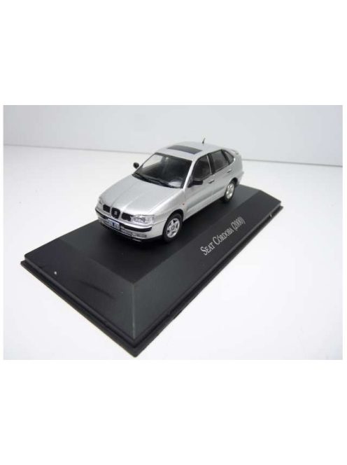 Altaya - 1:43 2000 Seat Cordoba, silver - Altaya