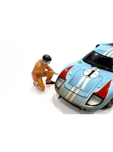  Americandiorama - 1:18 Figurines - Mechanic Jerry, Orange (1:18)