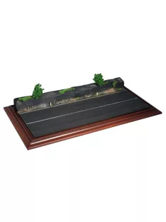   Atlantic - VETRINA DISPLAY BOX DIORAMA BASE STRADA Lungh.LENGHT cm 57.0 X Largh.WIDTH cm 30.0 X Alt.HEIGHT cm 2.5 - FOREST ROAD BASE - CARS NOT INCLUDED - COVER Lungh.LENGHT cm 52.0 X Largh.WIDTH cm 25.0 X Alt.HEIGHT cm 16.5 VARIOUS