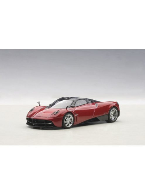 Autoart - 1:43 Pagani Huayra (Metallic Red) 2011