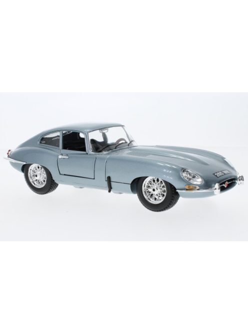 Burago - Jaguar E-Type Coupe, hellblau, 1961, 1:18