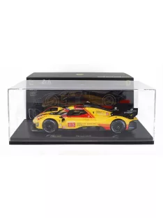   Burago - FERRARI 499P 3.0L TURBO V6 TEAM AF CORSE N  83 24h LE MANS 2024 ROBERT KUBICA - ROBERT SHWARTZMAN - YIFEI YE - CON VETRINA - WITH SHOWCASE YELLOW RED