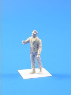 CMK - Wehrmacht soldier resting+smoking pipe 1