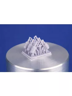 CMK - WWII British Fire Extinguishers (6 pcs.)