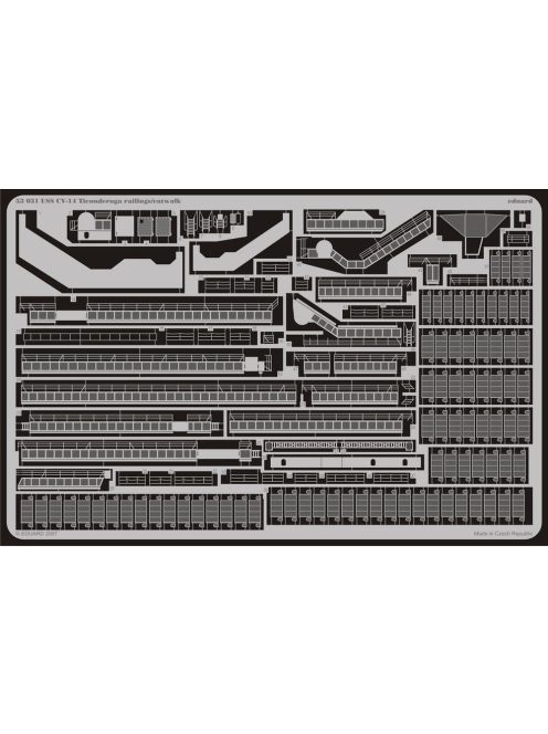 Eduard - USS CV-14 Ticonderoga railings/catwalk for Trumpeter