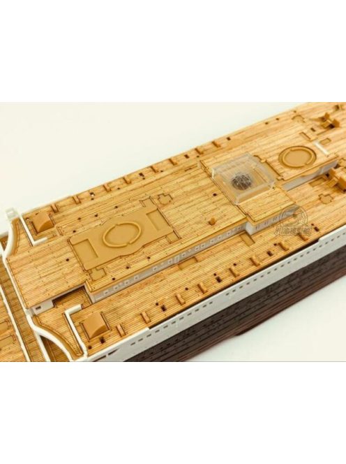 Flyhawk - Wood Deck RMS Titanic