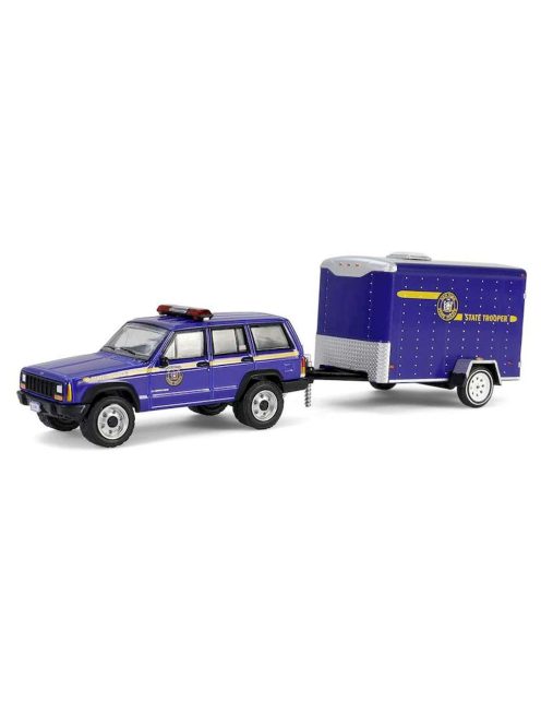 Greenlight - 1:64 2001 Jeep Cherokee with Small Cargo Trailer - New York State Police Solid Pack - Hot Pursuit Hitch & Tow Series 1 - GreenLight