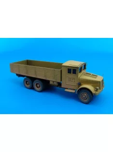 Hauler - TATRA T111 einheintsfahrerhaus