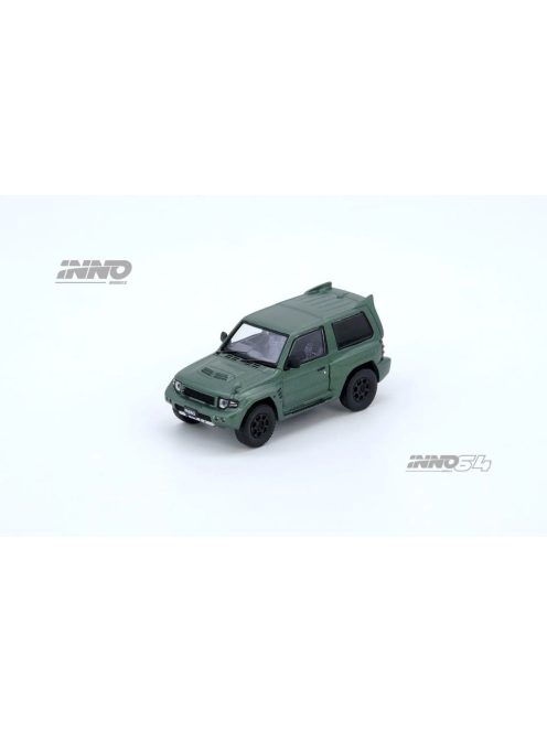 Inno Models - Mitsubishi Pajero Evolution Satin Green