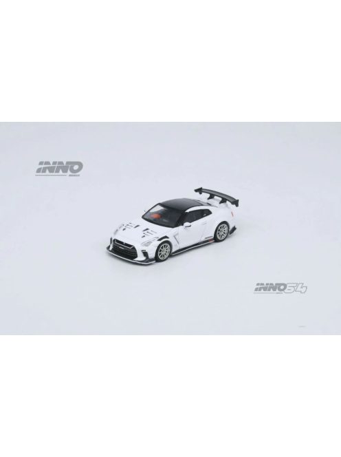 Inno Models - Nissan Skyline GT-R (R35) "Top Secret" Tokyo Auto Salon 2021 White/Black