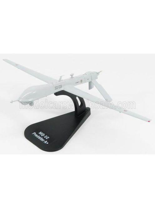 Italeri - GENERAL ATOMICS MQ-1C PREDATOR RICOGNIZIONE ED ATTACCO AIRPLANE WITHOUT THE PILOT 1995 - AEREONATICA MILITARE ITALIANA - ITALIAN AIR FORCE LIGHT GREY