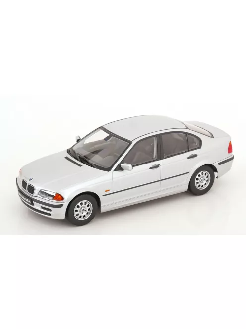 KK-Scale - 1:18 BMW 3-series E46 sedan 1999 silver - KK Scale