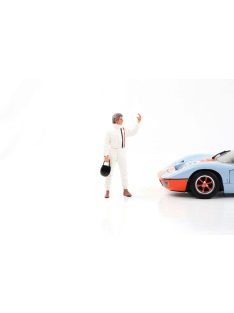   KK-Scale - 1:18 FIGURINE - Steve McQueen with helmet und decals – KK Scale