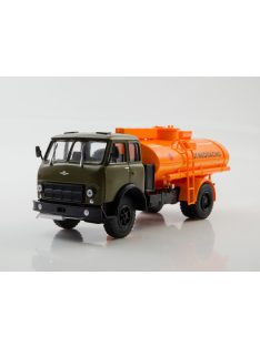 Legendarytrucks - Ac-8-500A Tanker Truck - Legendary Trucks