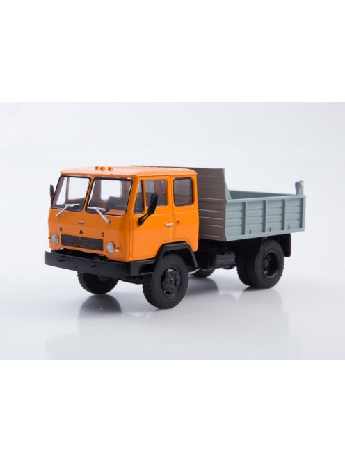 Legendarytrucks - Kaz-608V Kolhida Dump Truck - Legendary Trucks