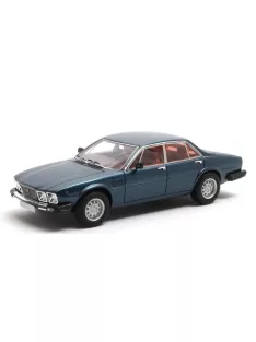   Matrix Scale Models - DE TOMASO DEAUVILLE 2-SERIES 1983 BLUE MET