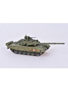   Modelcollect - Russian Army T-90A MBT Victory DayParade Red Square in Moscow on 9 May 2015