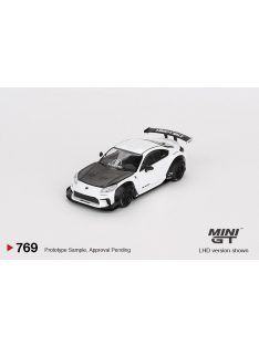  Minigt - 1:64 Toyota GR86 LB Nation White 2023 (LHD)  - MINI GT
