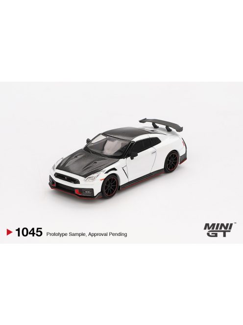 Minigt - Nissan GT-R (35) Nismo Brilliant White Pearl 2024 (LHD)