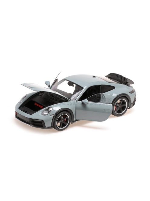 Minichamps - PORSCHE 911 992 DAKAR COUPE 2022 GREEN MET
