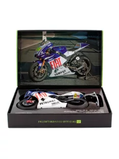   Minichamps - YAMAHA YZR-M1 TEAM FIAT WORLD CHAMPION N 46 MOTOGP SEASON DIRTY VERSION 2009 VALENTINO ROSSI BLUE WHITE
