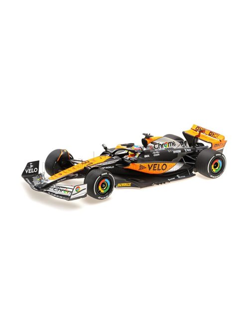 Minichamps - McLAREN F1  MCL60 TEAM McLAREN N 81 4th BRITISH GP 2023 OSCAR PIASTRI ORANGE BLACK BLUE
