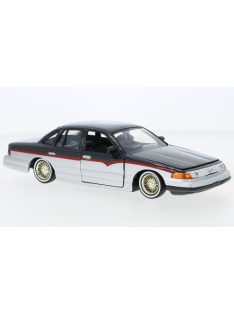   Motor-Max - Ford Crown Victoria, dunkelgrau/silber, 1993, 1:24