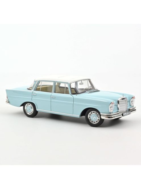 Norev - 1:18 Mercedes-Benz 220 S 1965 Light Blue