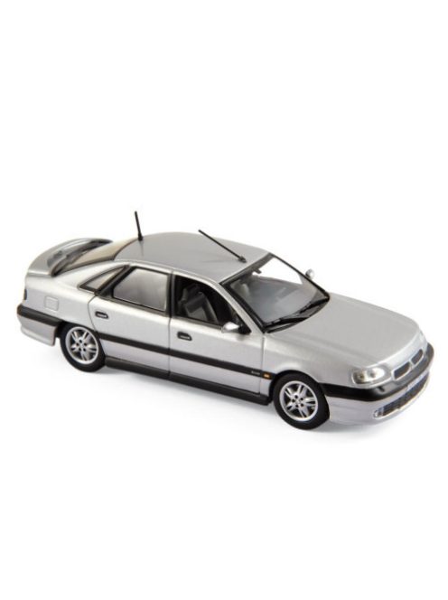 Norev - 1:43 Renault Safrane Biturbo Baccara 1993 - Silver