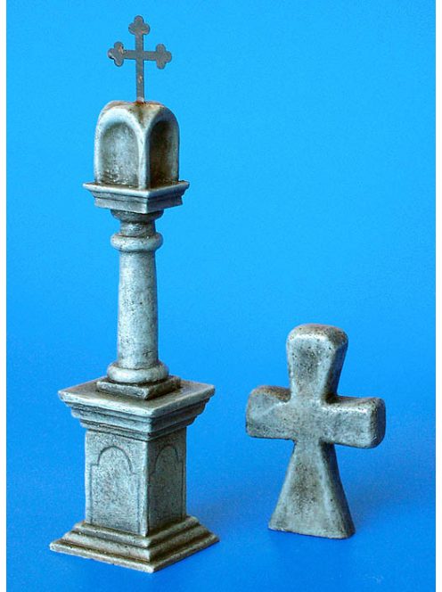 Plus Model - Steinläule mit Friedensangebot Kreuz