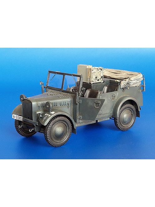 Plus model - Kfz. 2 Stoewer Funkwagen