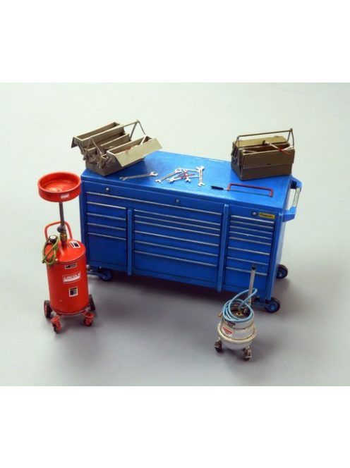 Plus Model - Garage equipment