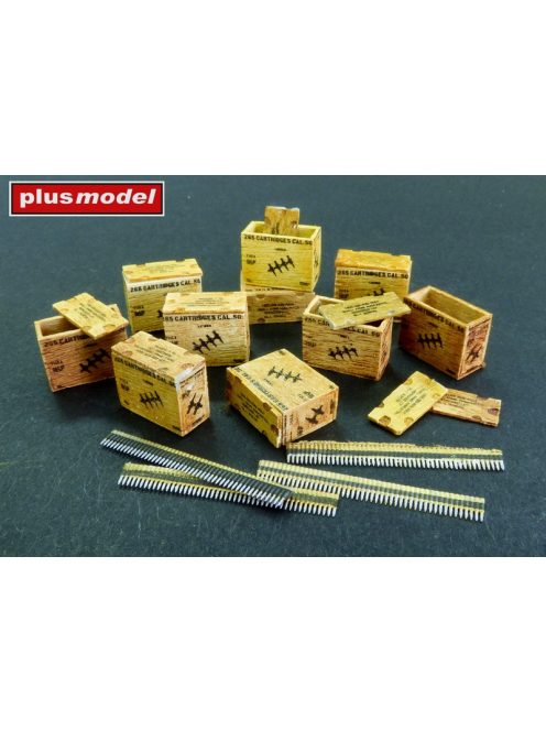 Plus model - US ammunition boxes with belts of charges