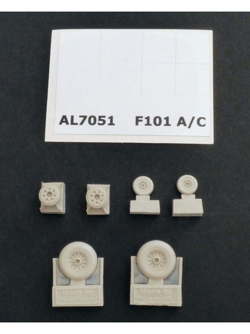 Plus model - F-101A/C Woodoo wheels