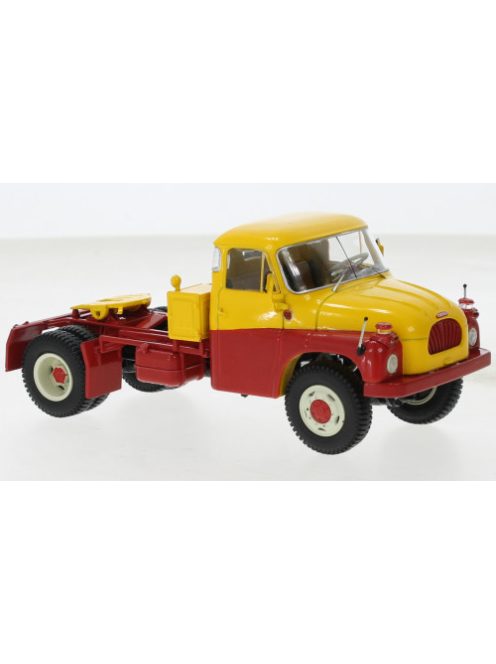 Premium Classixxs - Tatra T138 NT, gelb/rot, 1:43