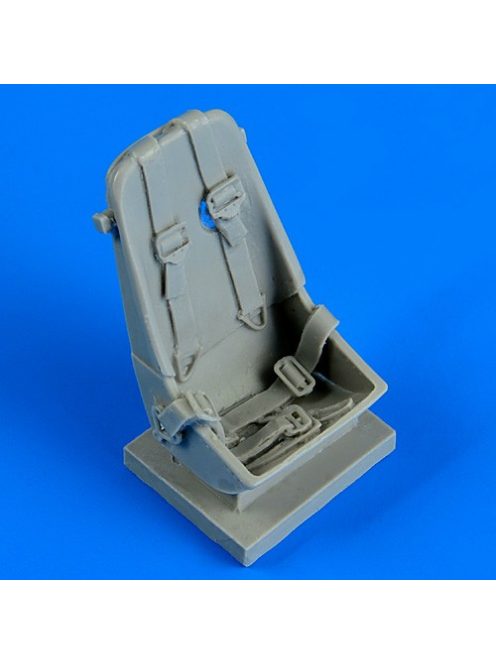 Quickboost - Me 163B seat with safety belts for Meng