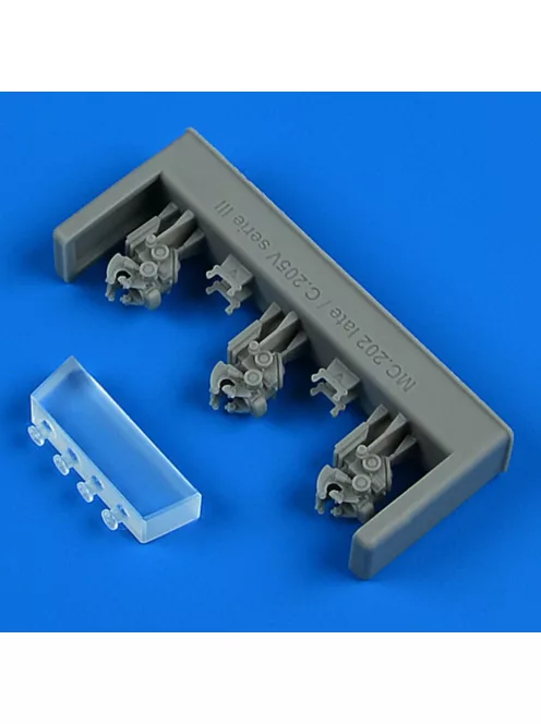 Quickboost - Macchi MC.202 late & C.205V serie III gunsight (San Giorgio tipo C - late) for Italeri