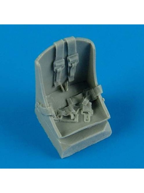 Quickboost - P-47D Razorback seat with seatbelts