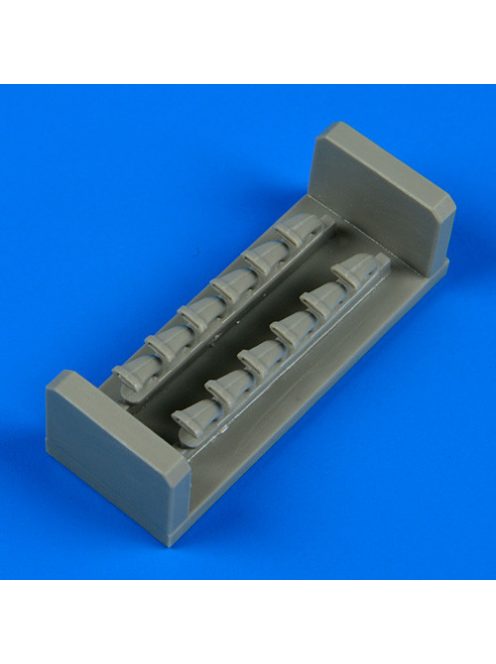 Quickboost - 1/48 P-51A Mustang/Mk.IA exhaust