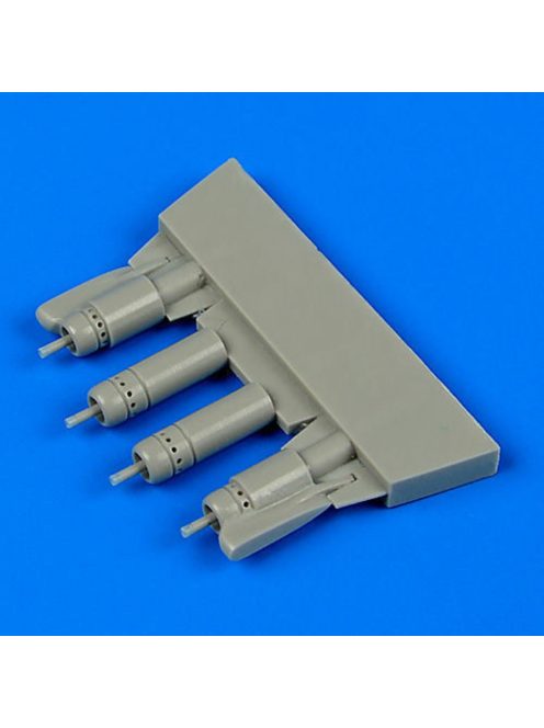 Quickboost - F4U-5 Corsair gun barrels with pylons for Hasegawa