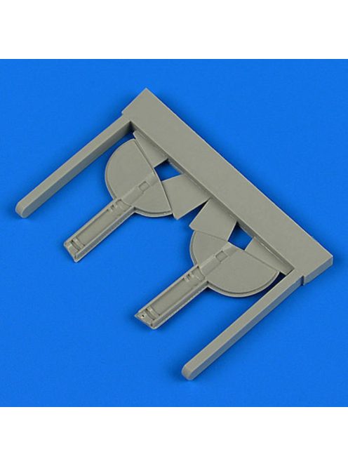 Quickboost - Spitfire Mk.I undercarriage covers for Tamiya