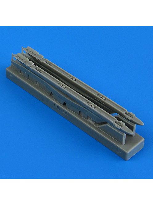 Quickboost - 1/48 Sepecat Jaguar GR.1/GR.1a upper pylons with adapters for AIRFIX kit