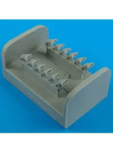 Quickboost - 1/72 P-40M/N exhaust