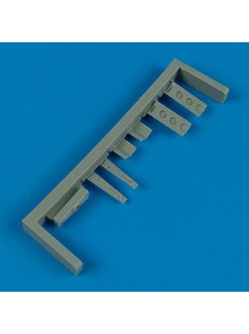 Quickboost - P-40 warhawk undercarriage covers (ACA)