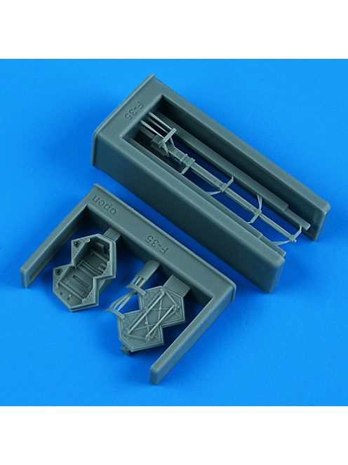 Quickboost - 1/72 F-35A/B/C Lightning II ladder - opened for TAMIYA kit